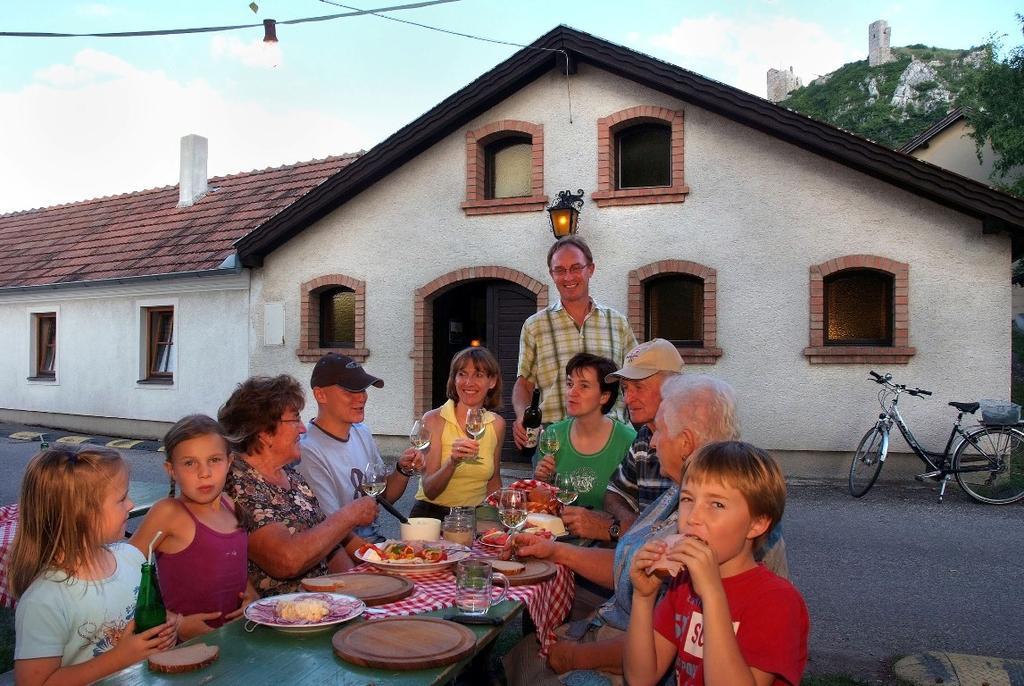 Weinbauernhof Vier Jahreszeiten Staatz